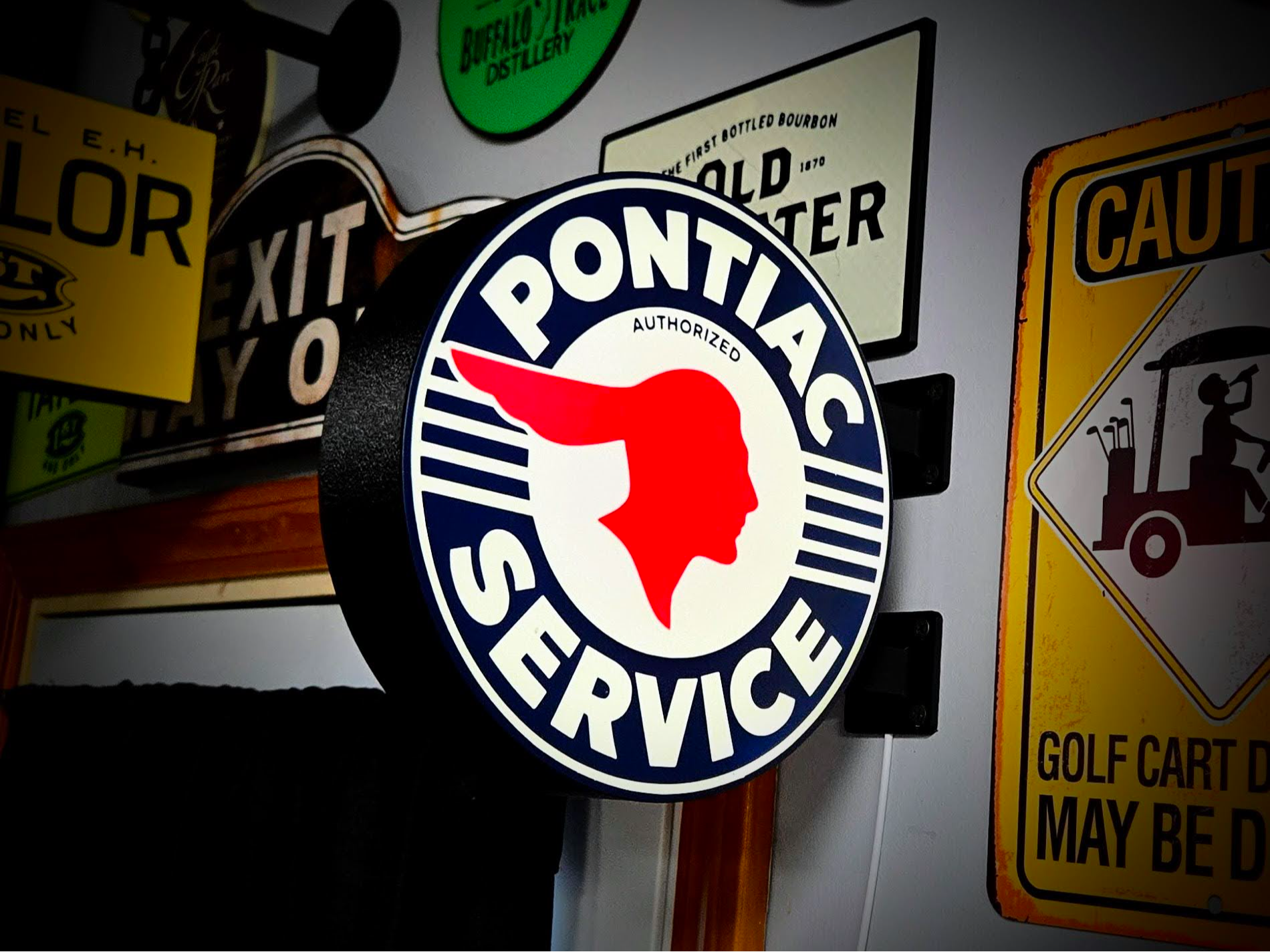 PONTIAC SERVICE - 2-Sided Station Lightbox Sign
