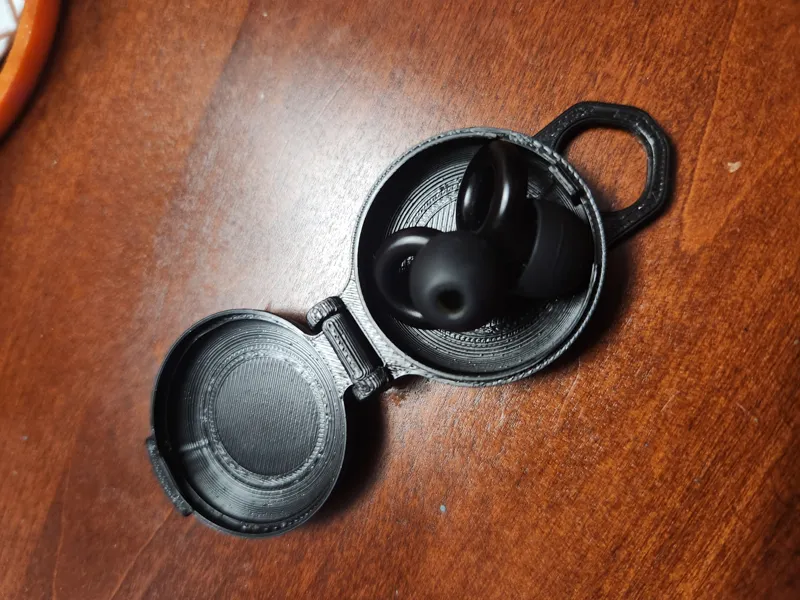 Print-In-Place Loop Earplug Case