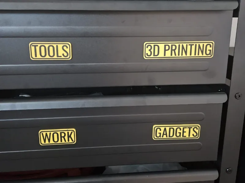 Customizable 3D Printable Labels (Hidden Magnets)