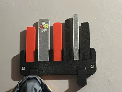 SKYLINE COAT HANGER