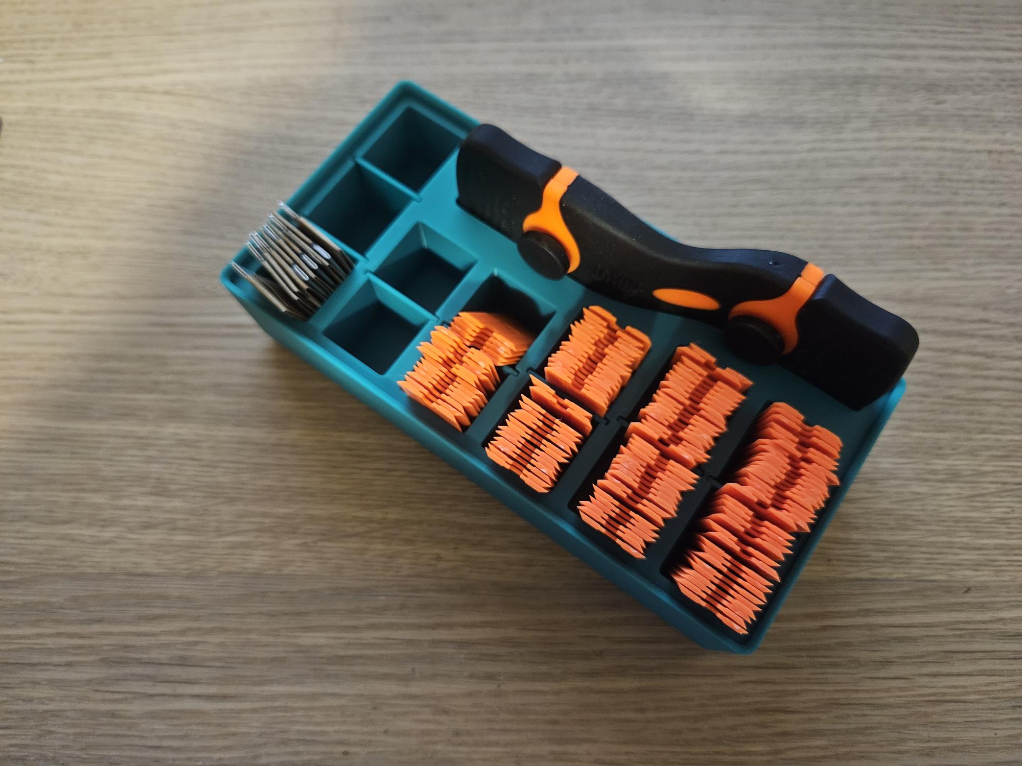 Miniatura 1 do modelo 3D Razor Blade Scraper Gridfinity