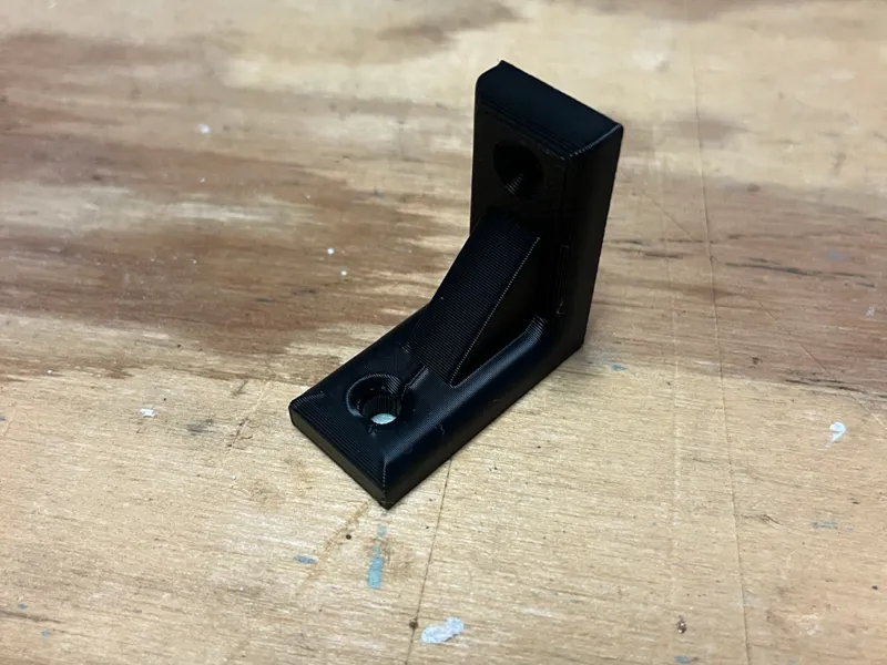 1-1/2" bracket with rib - No 8 holes