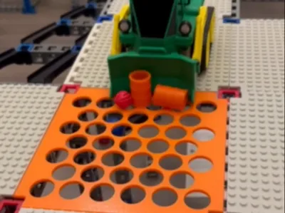 Rokenbok Barrel sorting platform