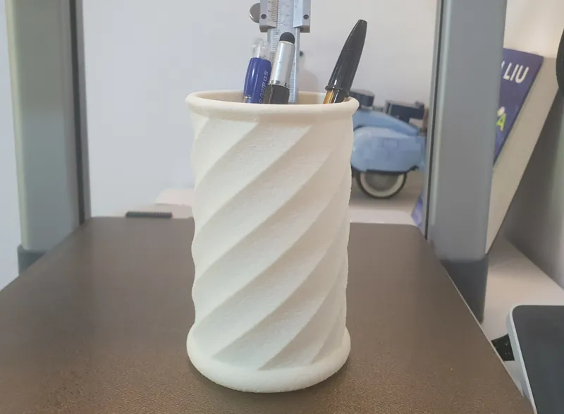 Pencil holder v5