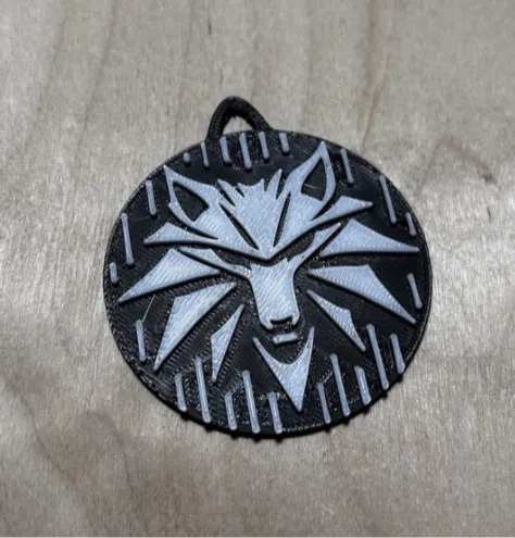 Witcher inspired logo keychain - no AMS req