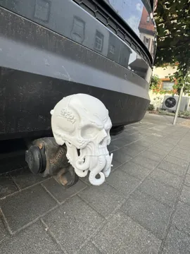 Adorno temático: Cthulhu Mythos Skull Tow Hitch Cover — vista de referencia 4