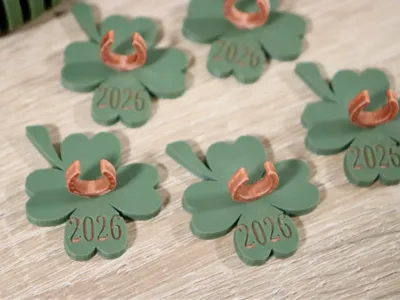 Lucky Clover with Horseshoe 2026 New Year's Eve