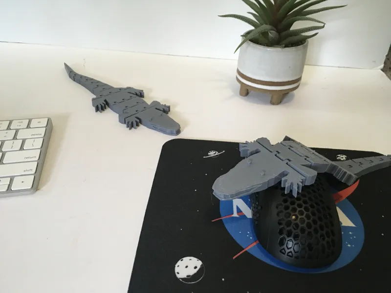 Alex the gator flexi desk toy stress relief