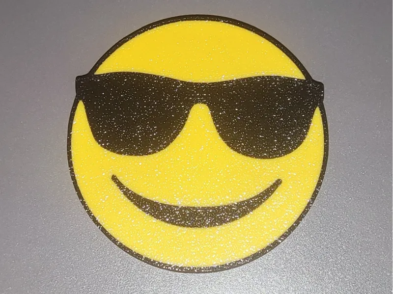 emojin cool with built-in magnet
