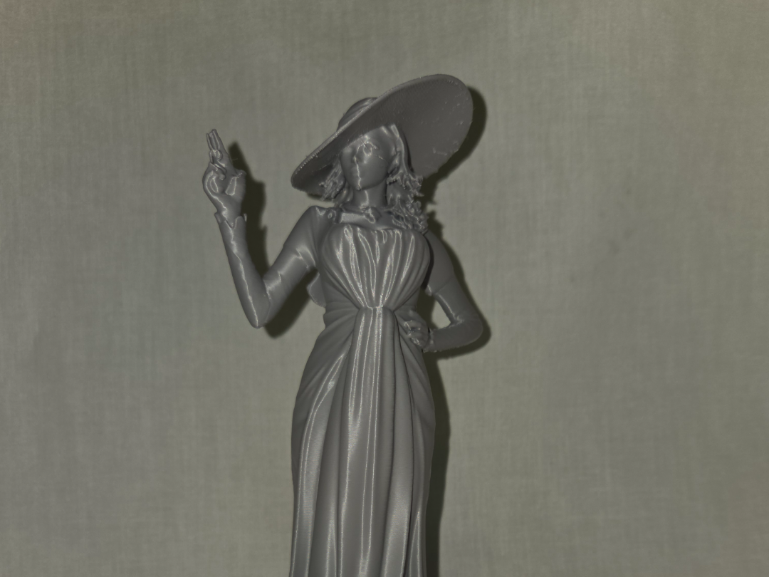 Grace Ashcroft Lady Dimitrescu