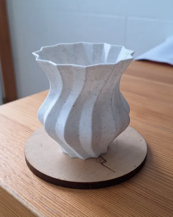 https://makerworld.bblmw.com/makerworld/model/US24762d8e16f7d4/design/2023-10-14_66250cd22ced9.jpg