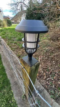 Support pour lampe solaire d'extérieur — photo 1