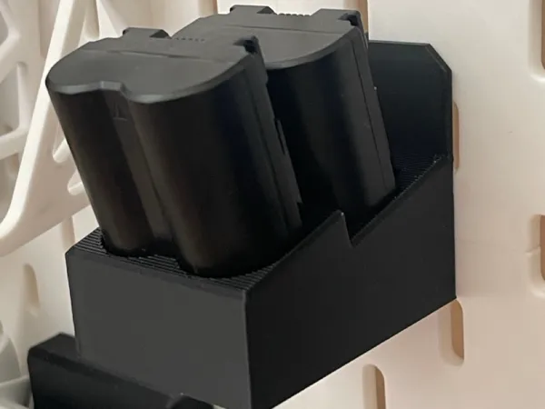 Support batterie Fujifilm pour Ikea Skådis