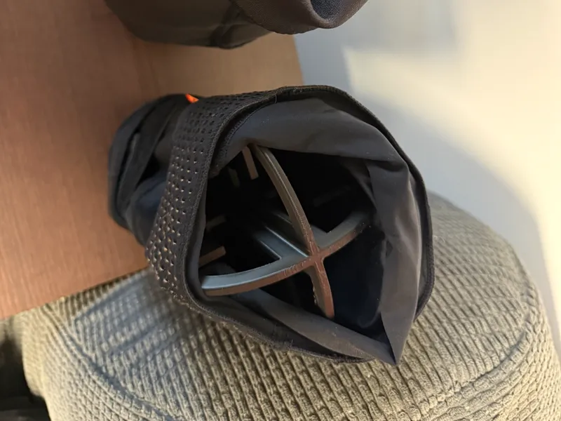 FOX Knee Pad Dryer