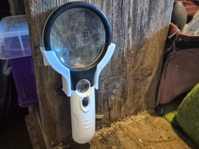 Magnifying Glass Holder wall mount remix