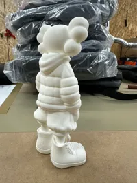 Figurine style KAWS Street — photo 3
