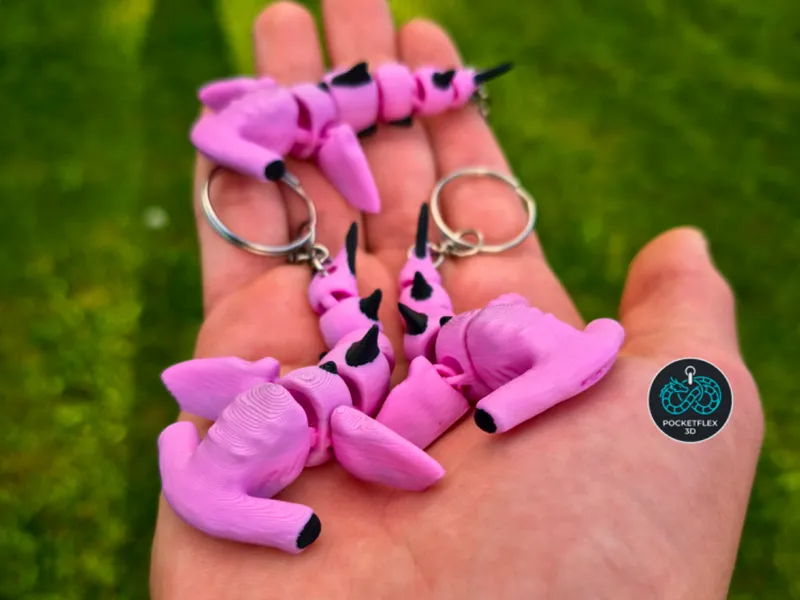 Flexi shark keychain