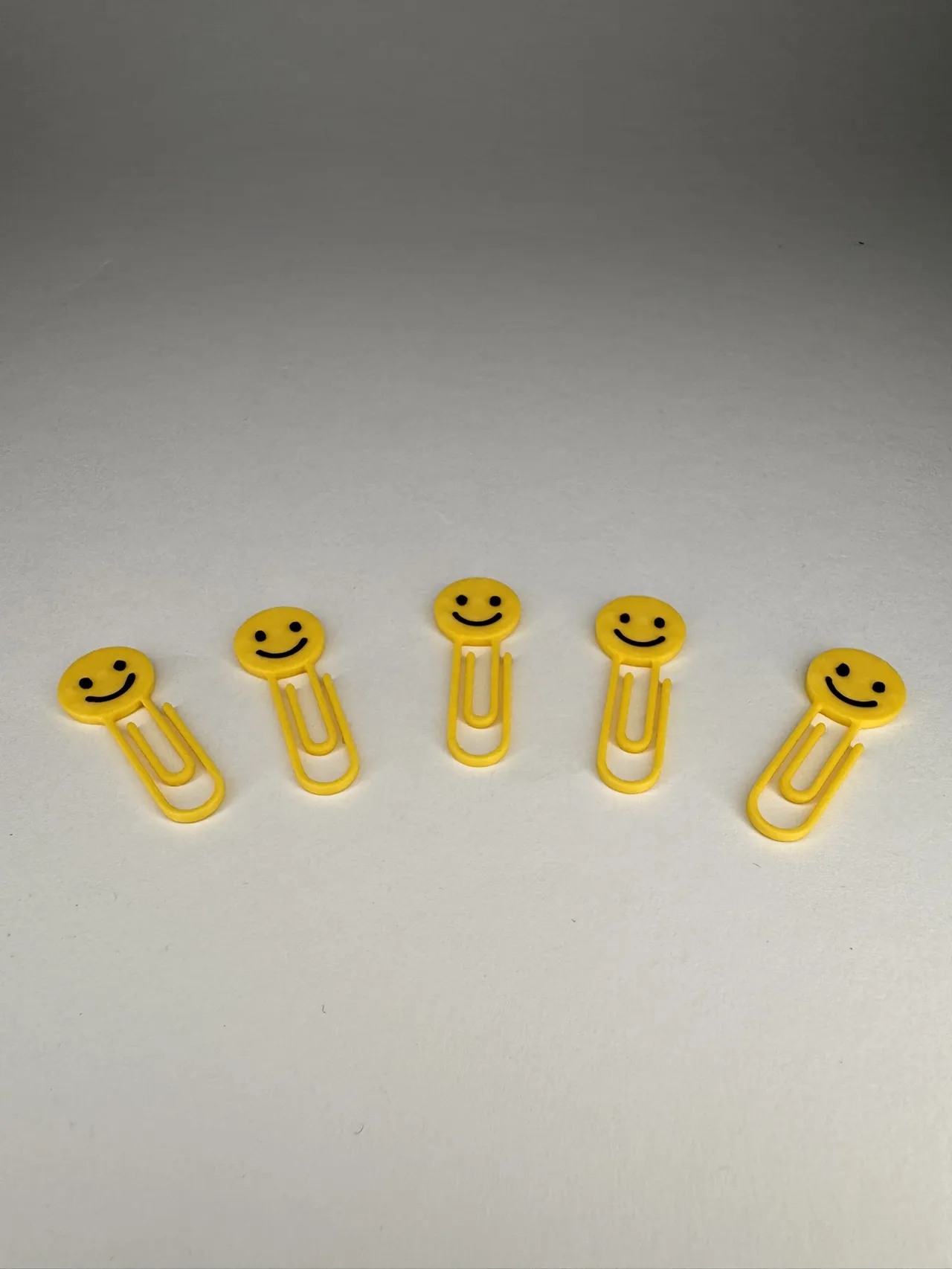 Büroklammer Smiley Emoji view 3