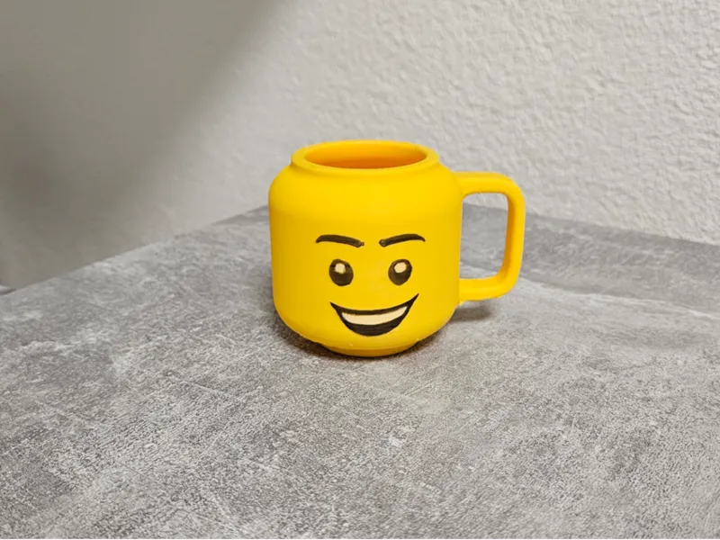 LEGOxMUG happy