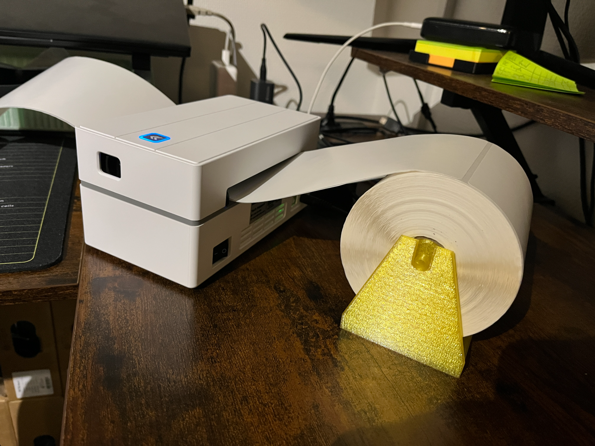 Munbyn courier paper stand holder