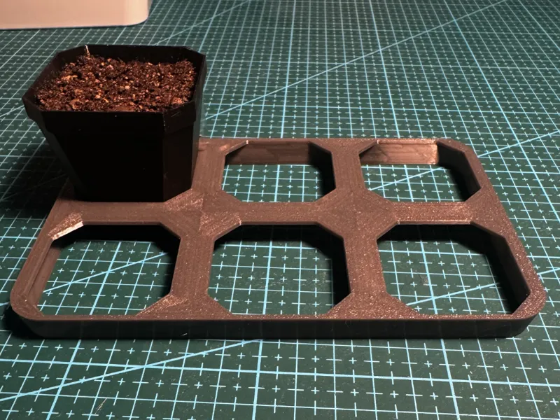 2x3 grid for 5cm pots - fits in takeout container