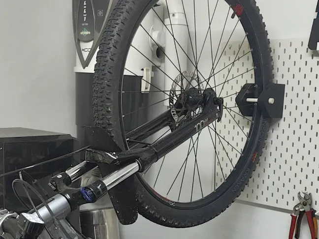 Bike Skadis / Wall mount with lock