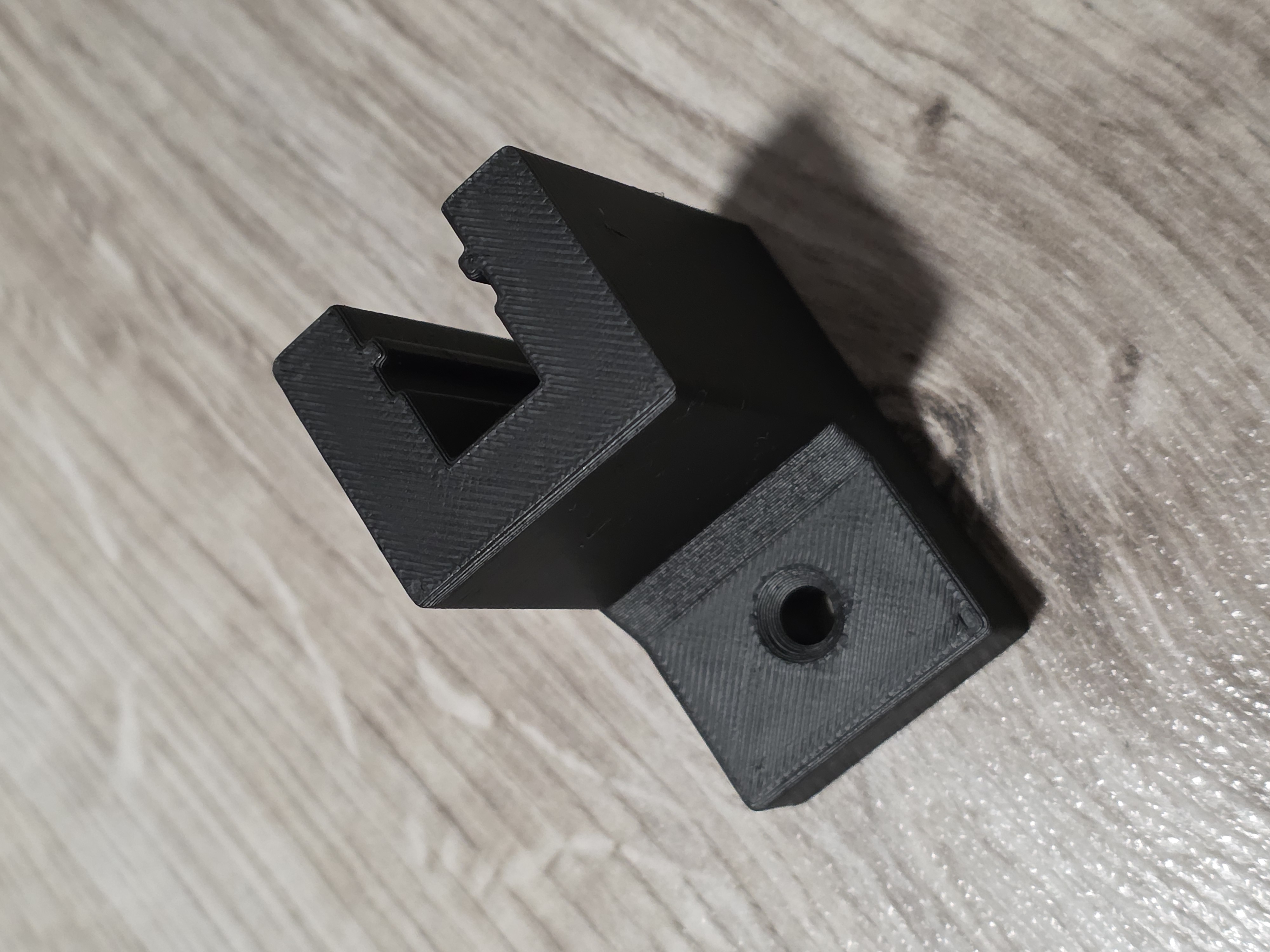 Pneumatic Tool Wall Holder – Air Compressor - 1