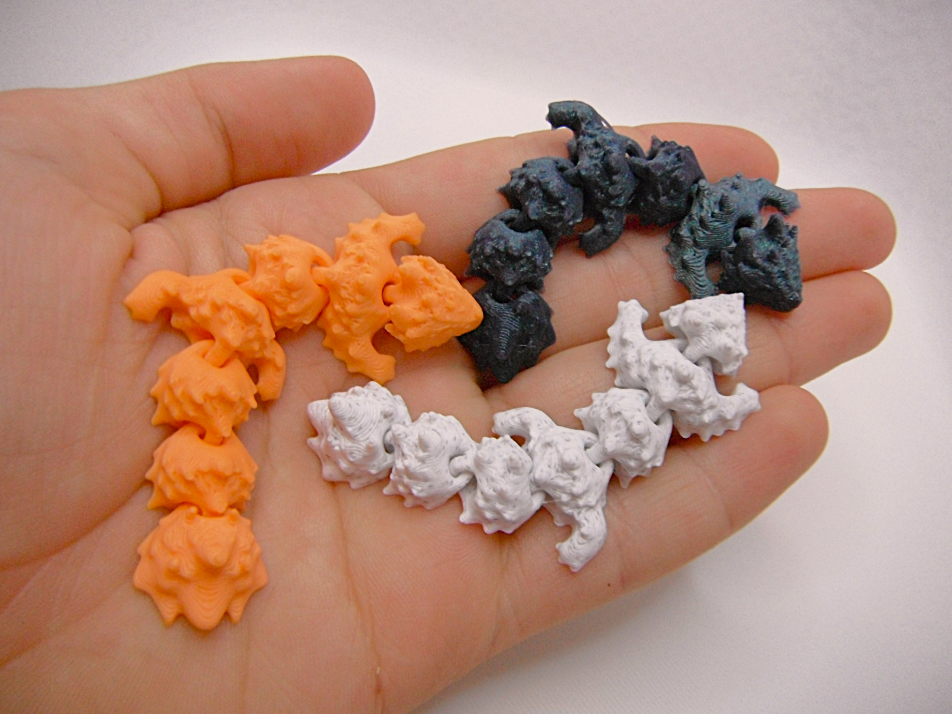 Micro Dragon Fidget Free to Sell Free commercial - 1