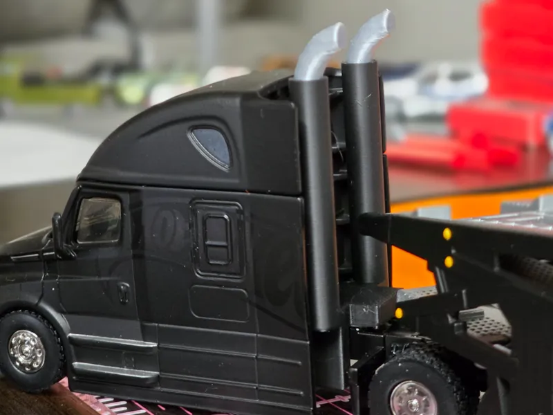 Hotwheels Elite64 freightliner exhaust stacks