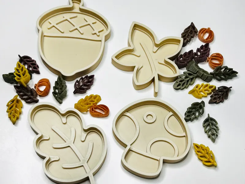 Fall Sensory trays - sensory molds - acorn 