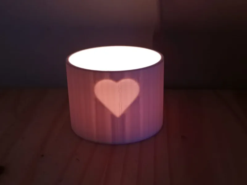 candle stand with apearing picture