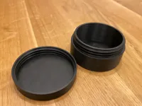 6 example containers in different sizes
