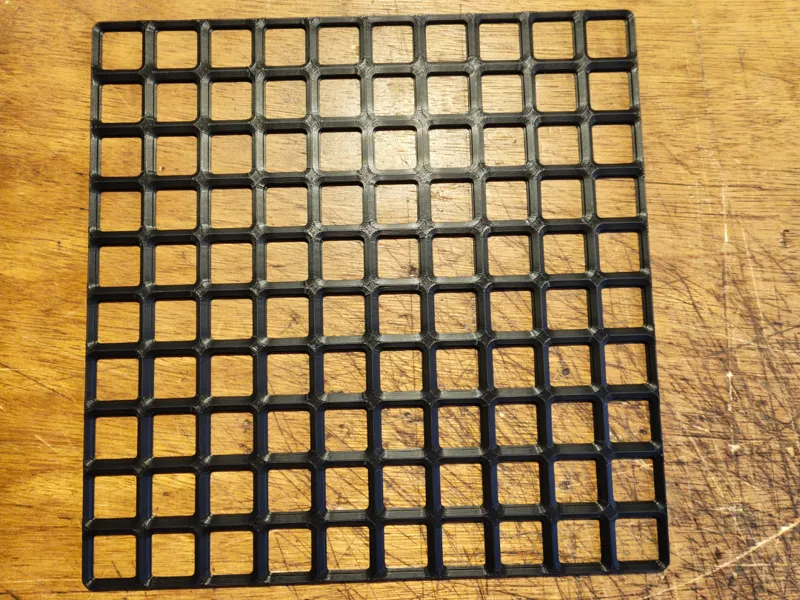 Half-Width Gridfinity BasePlate