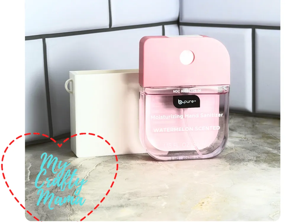 Llavero: B Pure Hand Sanitizer Blank Key Chain. Referencia del modelo original.
