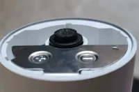 4 caps