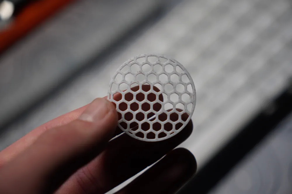 Lightweight Dealer Poker Chip Placeholder 2g by