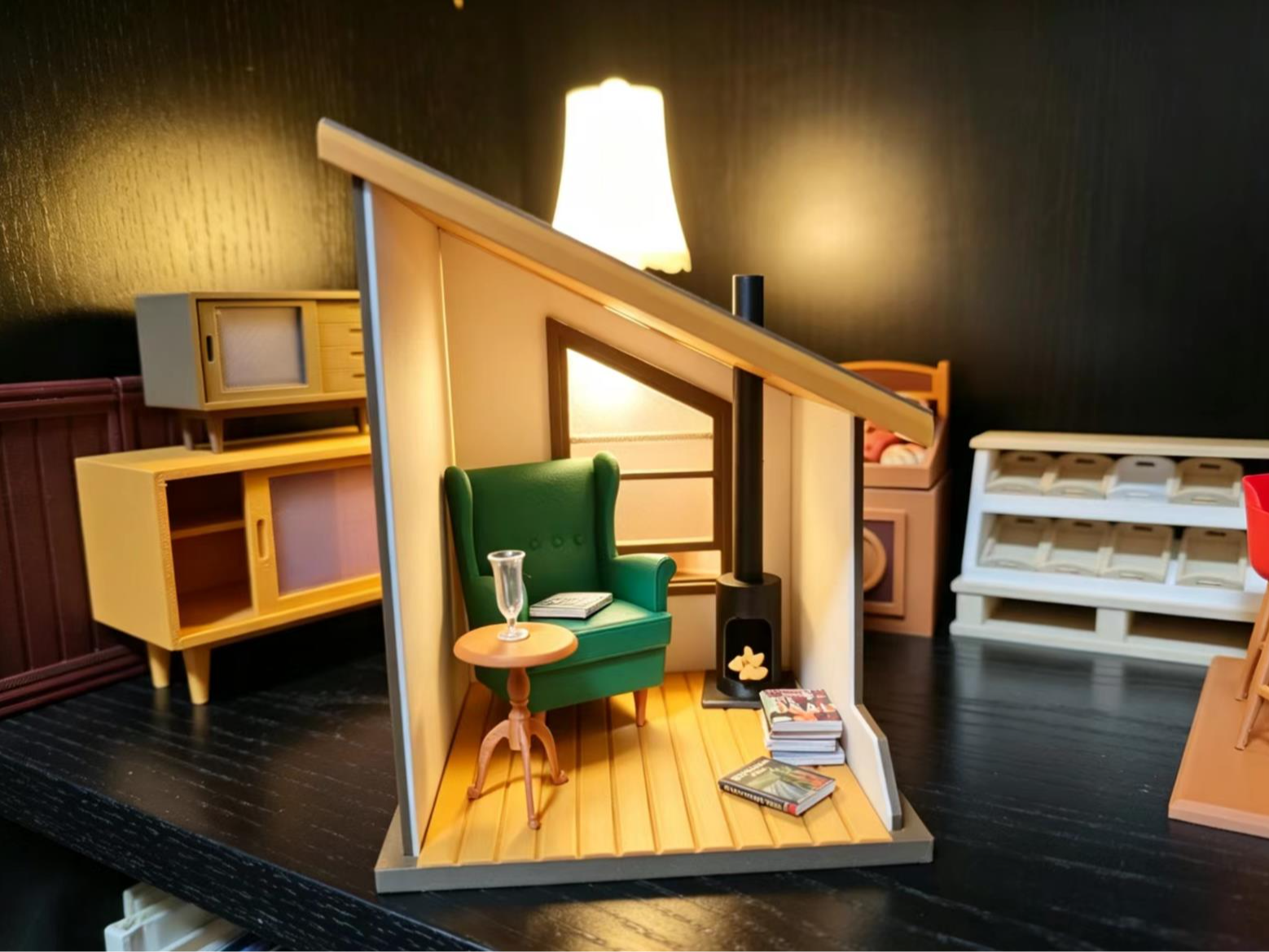 带火炉的斜顶小屋
