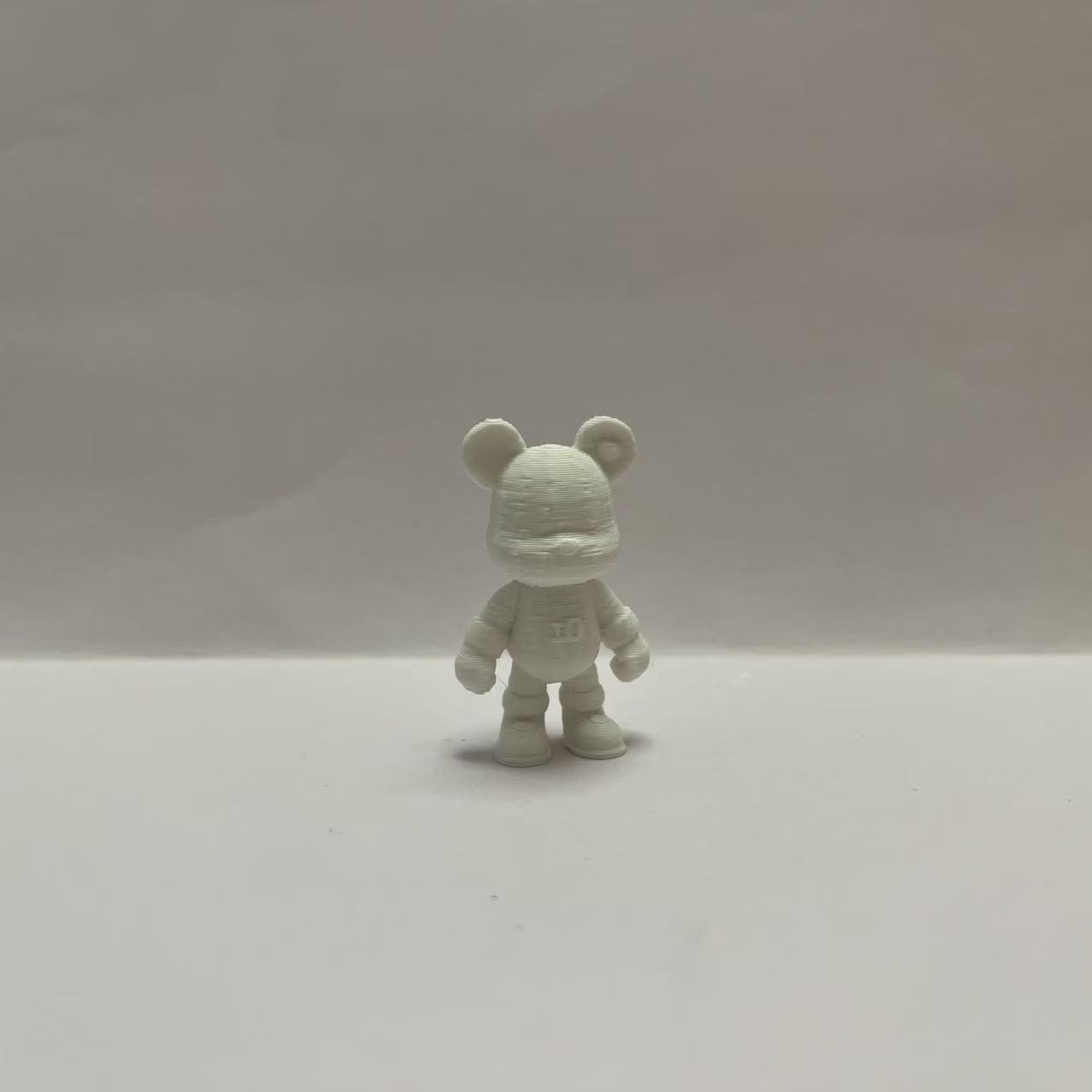 Miniatura 1 do modelo 3D 梅西暴力熊-网红芝麻街盲盒潮玩-儿童女孩涂色玩具