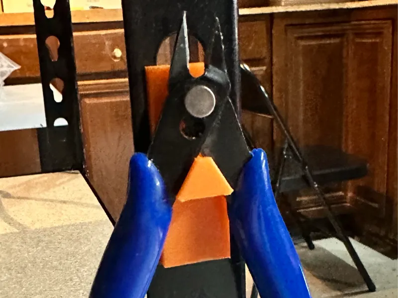 Muscle Rack Snips Holder