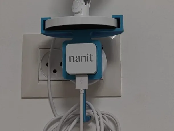 Nanit camera socket hanger