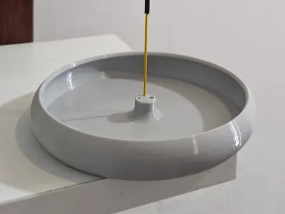 SIMPLE ROUND INCIENSE HOLDER
