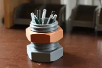 Pot à crayons Écrou et Boulon géant — photo 2