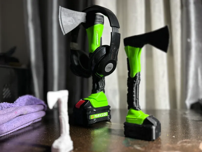 Parkside Battery-Powered Axe Headphone Stand