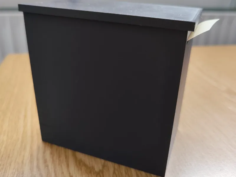 Box für Aufkleber
