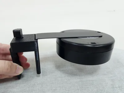 Frame lamp bracket holder