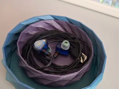 Simple Geometric Bowl
