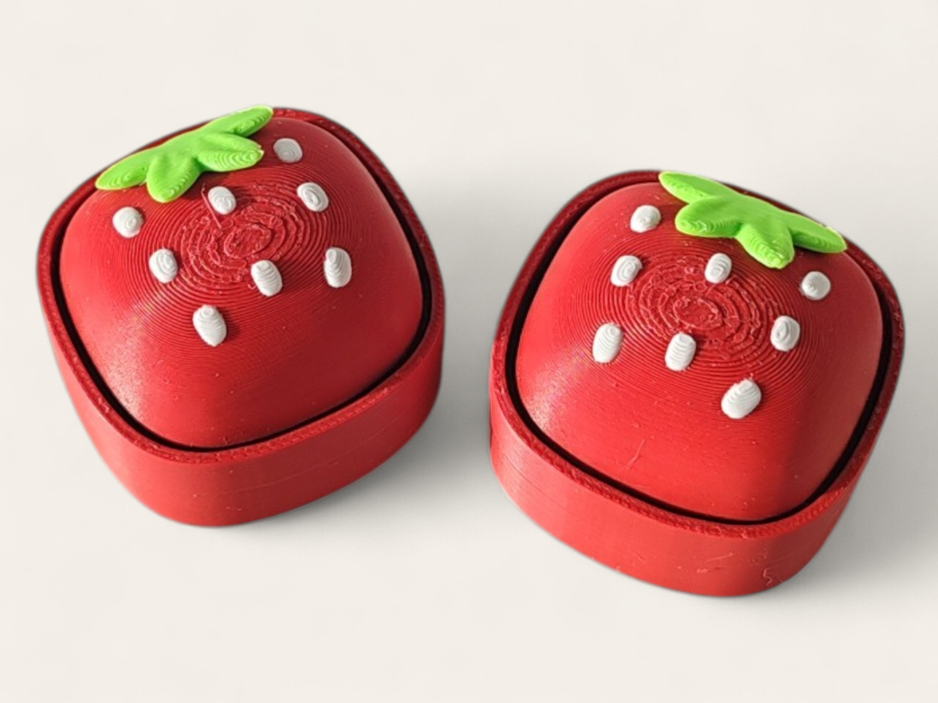 Cubic Strawberry Clicker