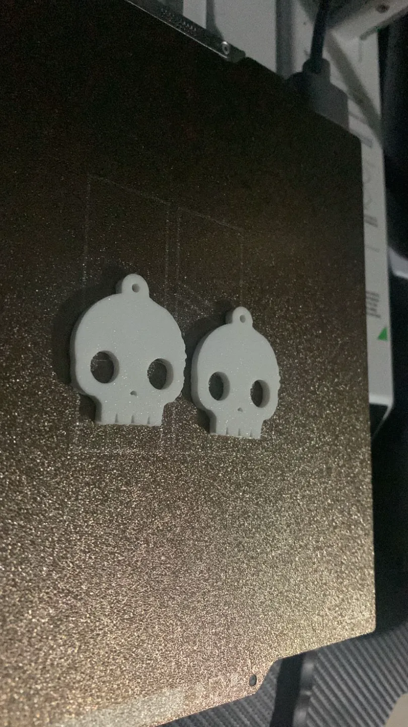 SKULL EARRINGS view 2
