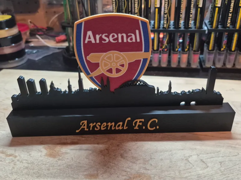 Arsenal F.C. Logo with Skyline