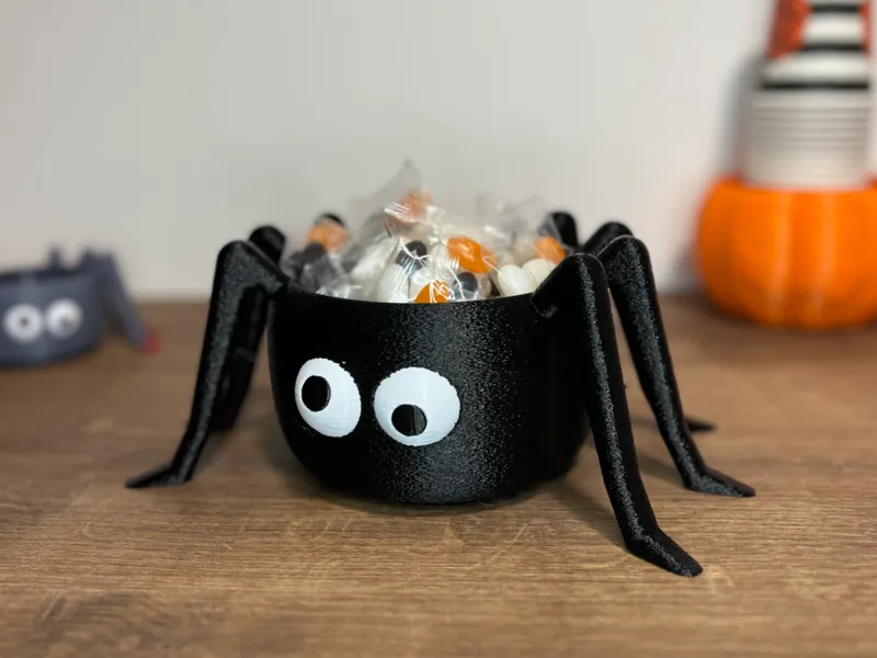 "Leggy" the spider bowl